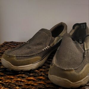 Men's Sketchers Relaxed Fit Shoes size 11'